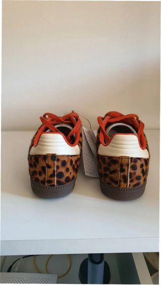 Adidas Samba OG Leopardo Rojo Talla 41