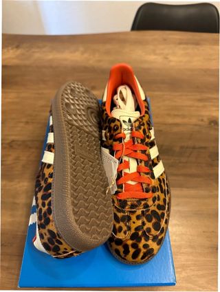 Adidas Samba OG Leopardo Rojo Talla 41
