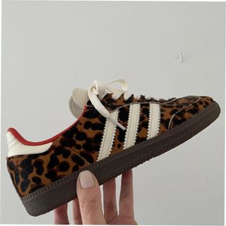 Adidas Samba OG Leopardo Rojo Talla 38.5