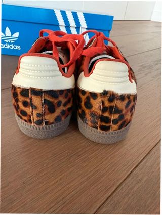Adidas Samba OG Leopardo Rojo Talla 37