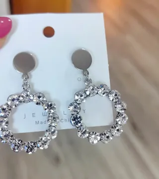 Orecchini cerchio con strass