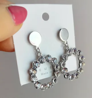 Orecchini cerchio con strass