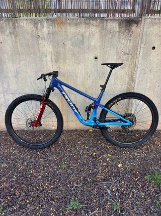 Pivot Mach 4 SL Talla L