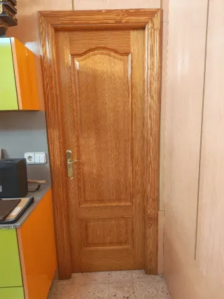 Puerta de pino 67cm