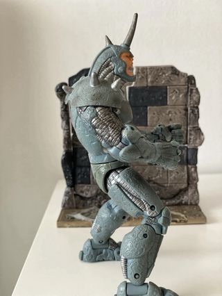 Action Figure Rhino Toybiz 2004 Spiderman classic