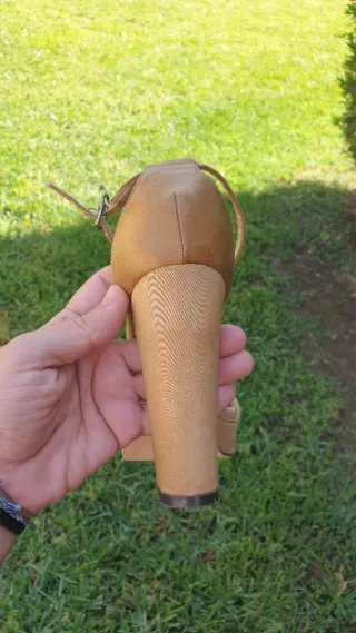 Sandalias Sfera doradas tacón