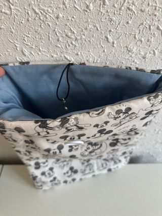 Custodia per libri Mickey Mouse fatta a mano