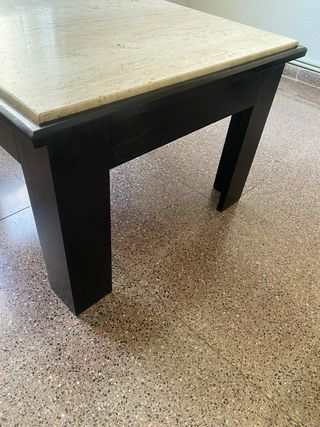 Mesa auxiliar mármol y madera