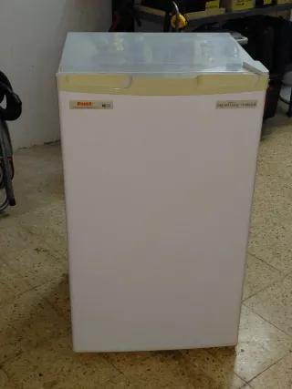 Congelador vertical enchufe sistema suizo