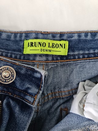 Jeans strappati blu