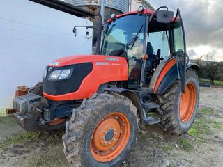 Tractor Kubota M8540