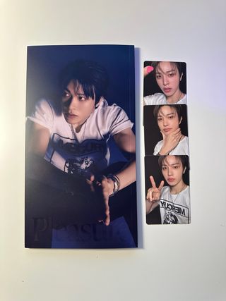 treasure pleasure junghwan blue ver.