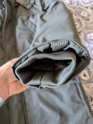 Cazadora Verde Invierno con Capucha