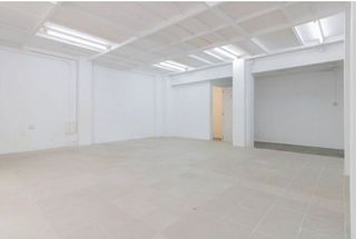 Local comercial en venta en Can Clota en Esplugues de Llobregat