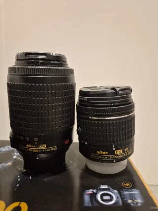 Cámara Nikon D5600 - accesorios y 2 objetivos