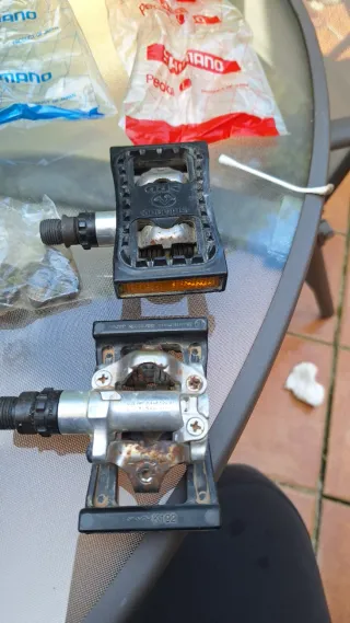 Pedales Shimano SPD PD-M525 Plataforma SMPD-22
