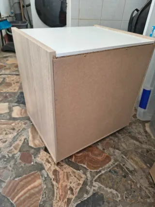 Mesita de noche nueva madera y blanco