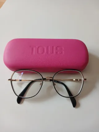Montura de gafas Tous negra y dorada