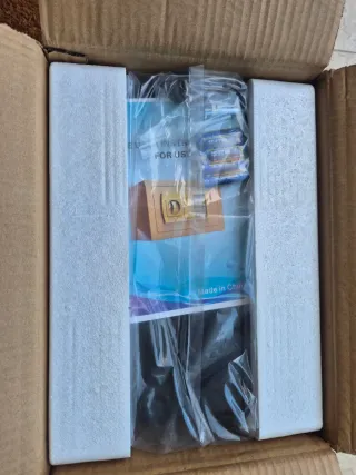 Caja Fuerte con Llave y Combinación
