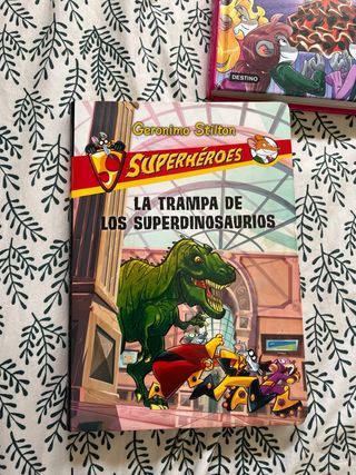 Libros de Geronimo Stilton y uno de Tea Stilton