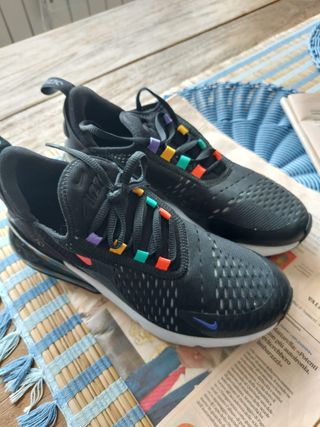 Nike Air Max 270 - 38.5