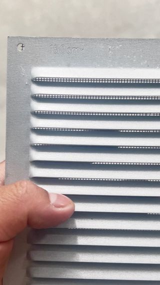 Rejillas de ventilación metálicas  4 unidades