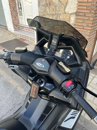 Yamaha Tmax 530