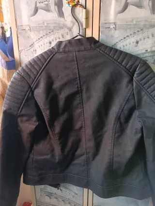 Chaqueta Cuero Negra Snobbish