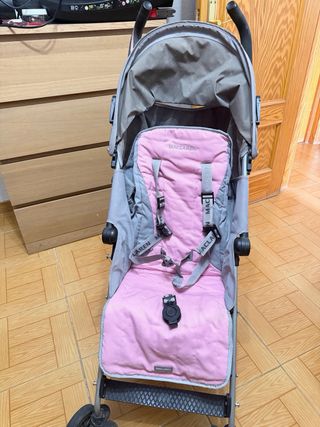 Cochecito Maclaren rosa y gris