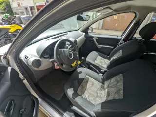 Dacia Sandero 2008
