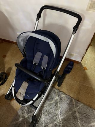 Carrito de bebé azul como nuevo
