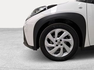 Toyota Aygo X Cross 1.0 VVT-I 72CV Play
