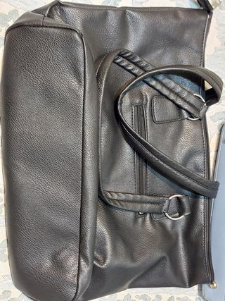 Borsa donna con manici e borchie