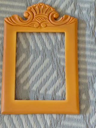 Marcos de resina para pintar (naranja y blanco)
