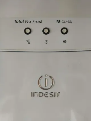 Nevera Indesit Total No Frost A+
