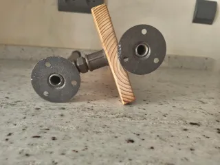 Percha industrial madera y metal