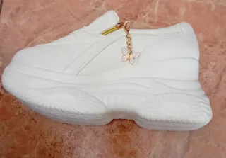 Sneakers donna bianche tg 42