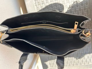 Borsa nera effetto coccodrillo