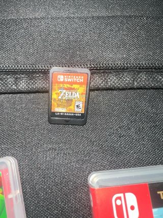 Juegos NinSwitch: Mario Odyssey , GTA y Zeda BOW .