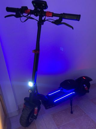 Patinete Eléctrico Scooter con Luces LED