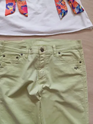 Conjunto Top Blanco y Pantalón Verde