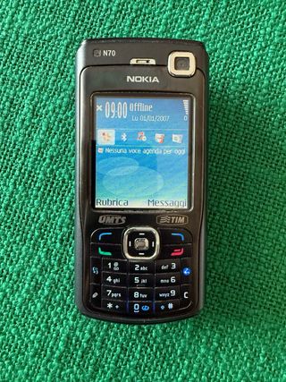 Nokia N70 con scatola e accessori