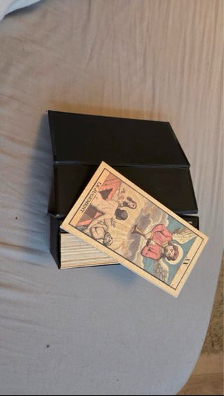 Set di Tarocchi di Marsiglia Les Tarots de Laura Tuan