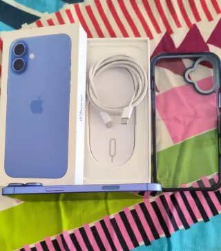 iPhone 16 Plus Azul