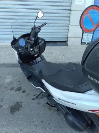 Suzuki Maxi Scooter Blanca. Seguro, ITV y transfer