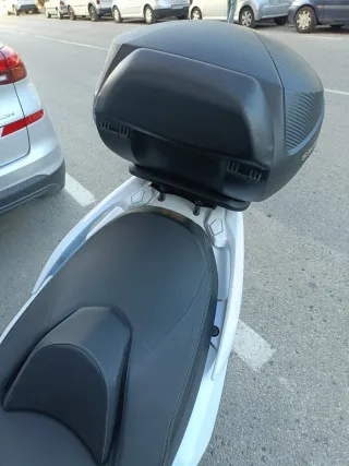 Suzuki Maxi Scooter Blanca. Seguro, ITV y transfer