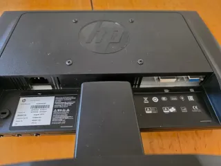Monitor HP V196 Negro Conexiones VGA y DVI