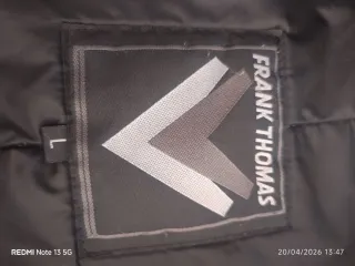 Chaqueta de moto gris y negra