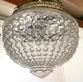 Antigua lámpara de techo estilo farol