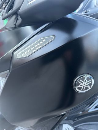 Yamaha Xmax 300 TechMax Negra mate lista para usar